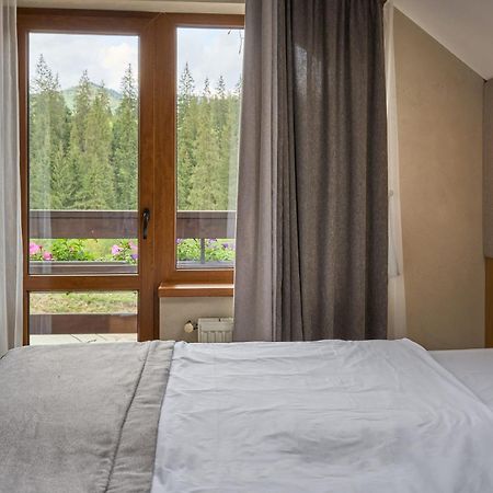 Hotel Vedmezhyi Dvir 부코벨 외부 사진