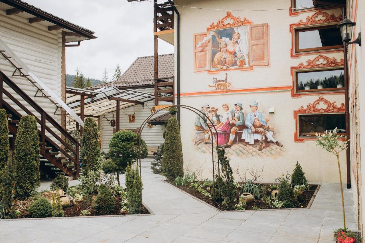 Hotel Vedmezhyi Dvir 부코벨 외부 사진