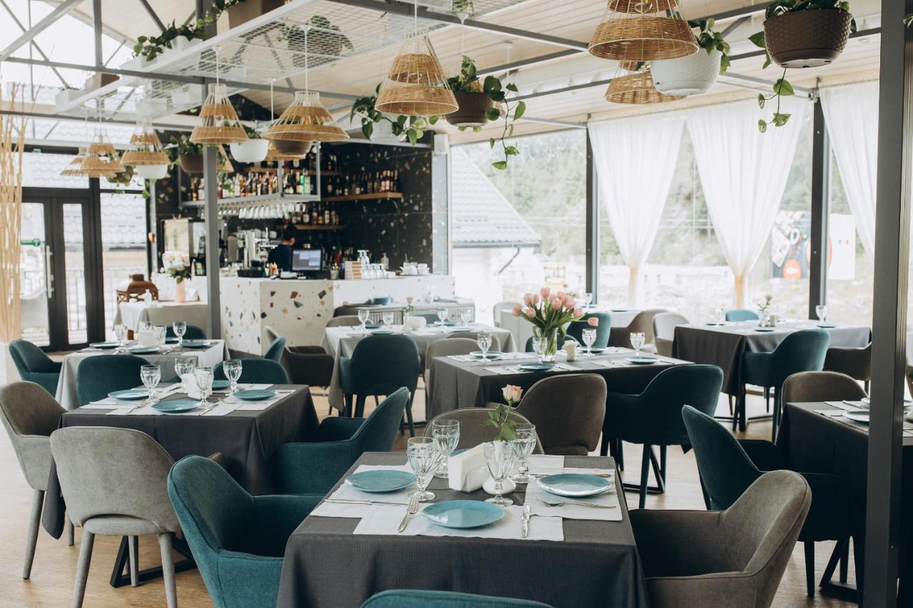 Hotel Vedmezhyi Dvir 부코벨 외부 사진