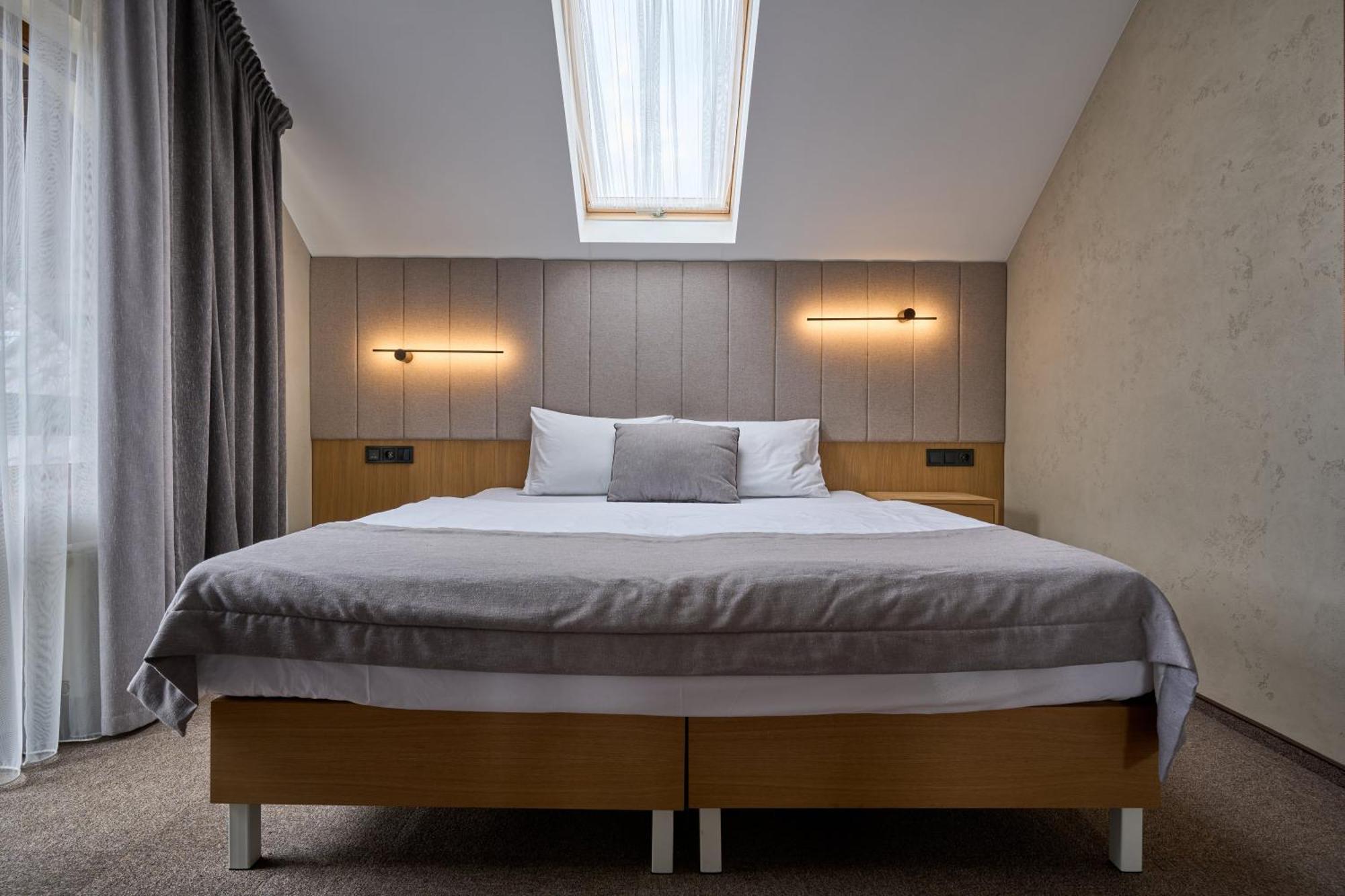 Hotel Vedmezhyi Dvir 부코벨 외부 사진