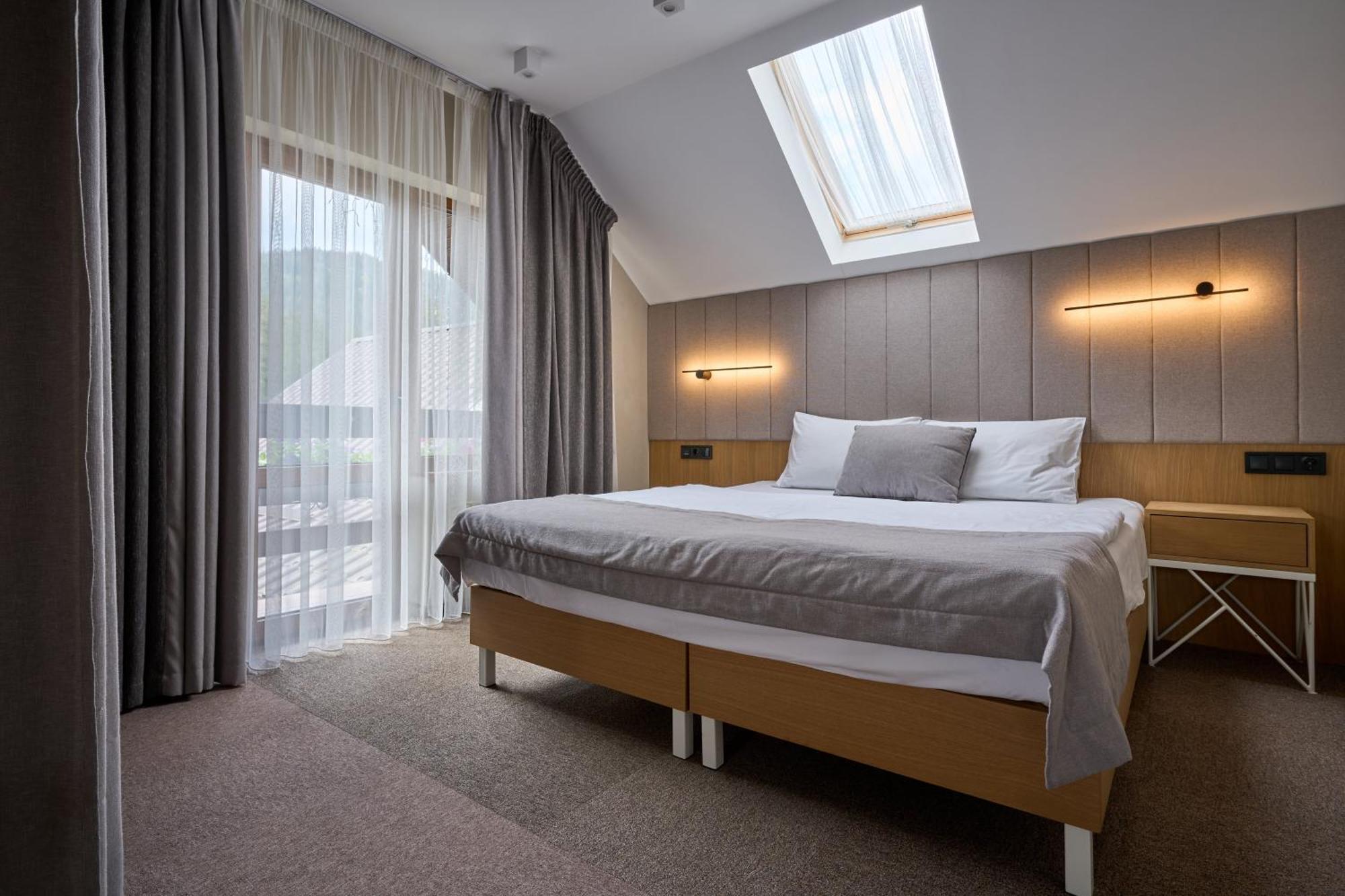 Hotel Vedmezhyi Dvir 부코벨 외부 사진